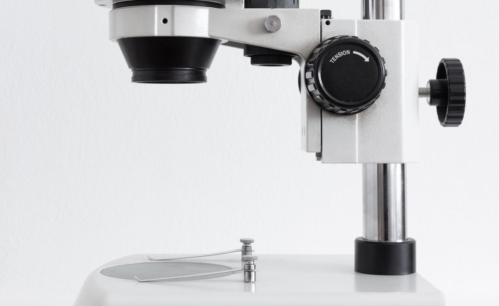 見つかりにくい【レジデント制度の薬剤師求人】給与や収入比較、転職サイト